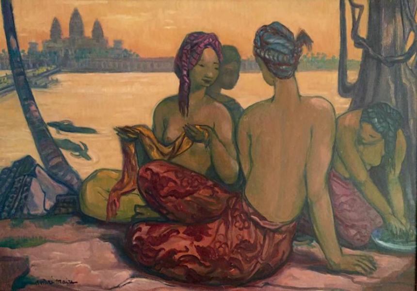 Cambodgiennes devant Angkor Vat, circa 1950. André MAIRE